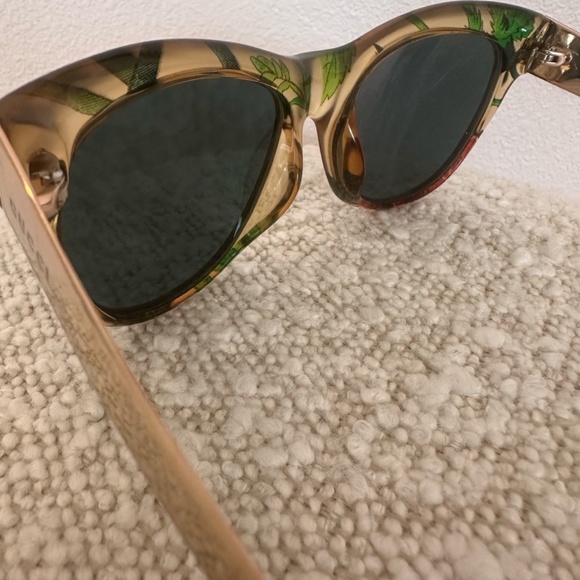 GUCCI FLORA Gold Mirrored Lens Sunglasses main image 10